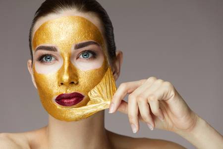 Gold Shahnaz facial